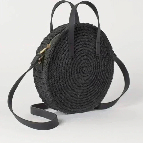 Round Paper Straw Handbag H&M Crossbody basket Boho weaved beachy summer - Picture 1 of 8